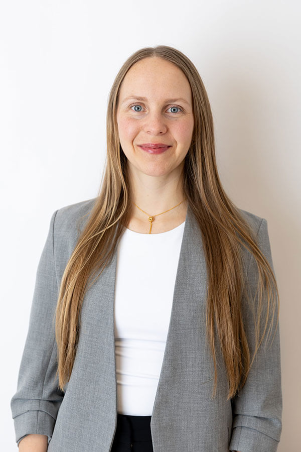Dr. Zofia Szczesny Dr. Zofia Szczesny